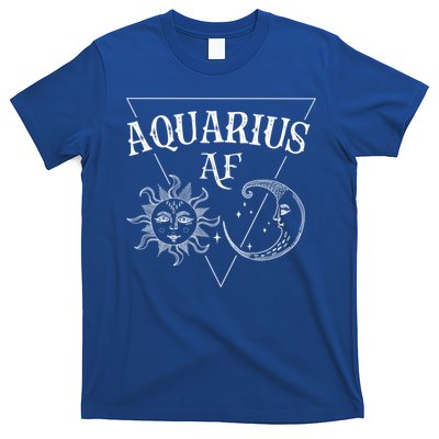 Aquarius Af / Sun And Moon Aquarius Birthday Astrology Design Funny Gift T-Shirt