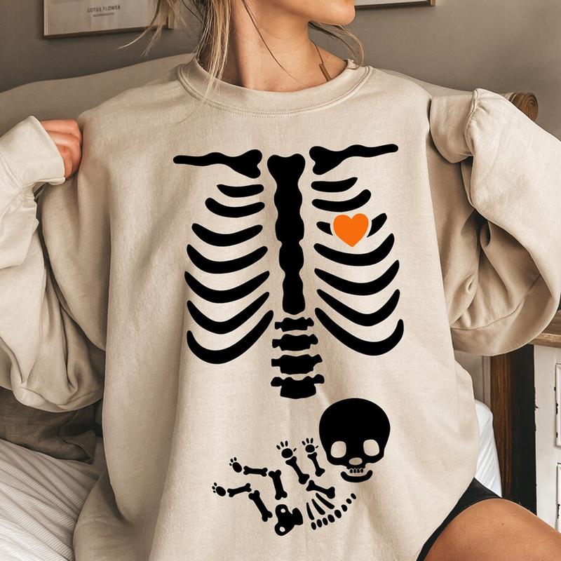 Skeleton Halloween Maternity Unisex Sweatshirt, Funny Pregnancy Announcement Sweat 2024, Pregnant Women Costume, Fall New Mom Sweater, Mommy to Be