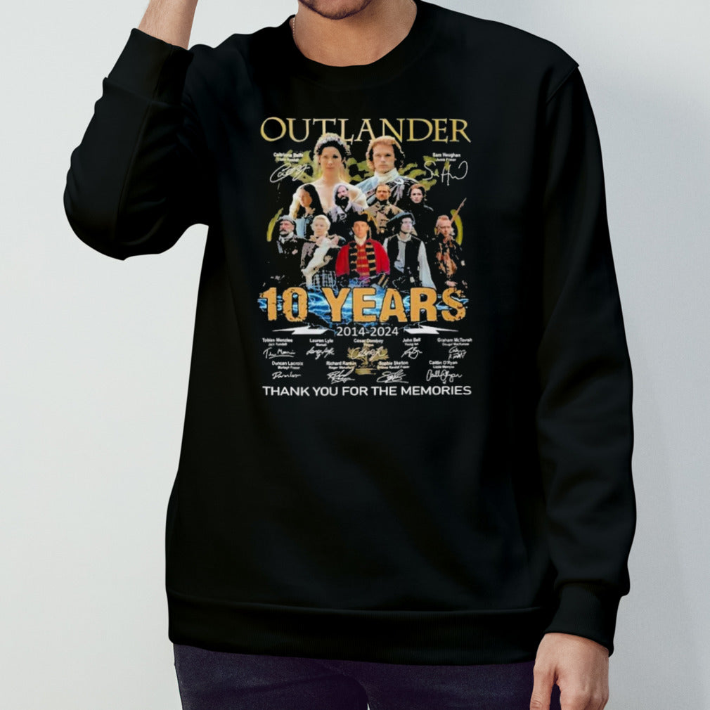 2014-2024 7 Seasons 83 Episodes Outlander T-Shirt