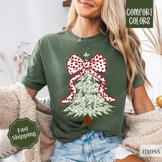 Green Floral Christmas Tree Shirt Comfort Colors, Coquette Christmas Tee, Women's Holiday Tshirt