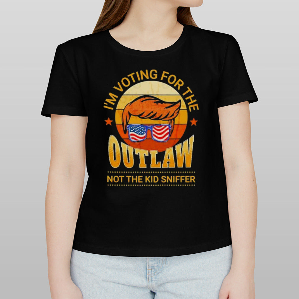 Iâ€™m voting for the outlaw not the kid sniffer â€“ trump 2024 vintage T-Shirt