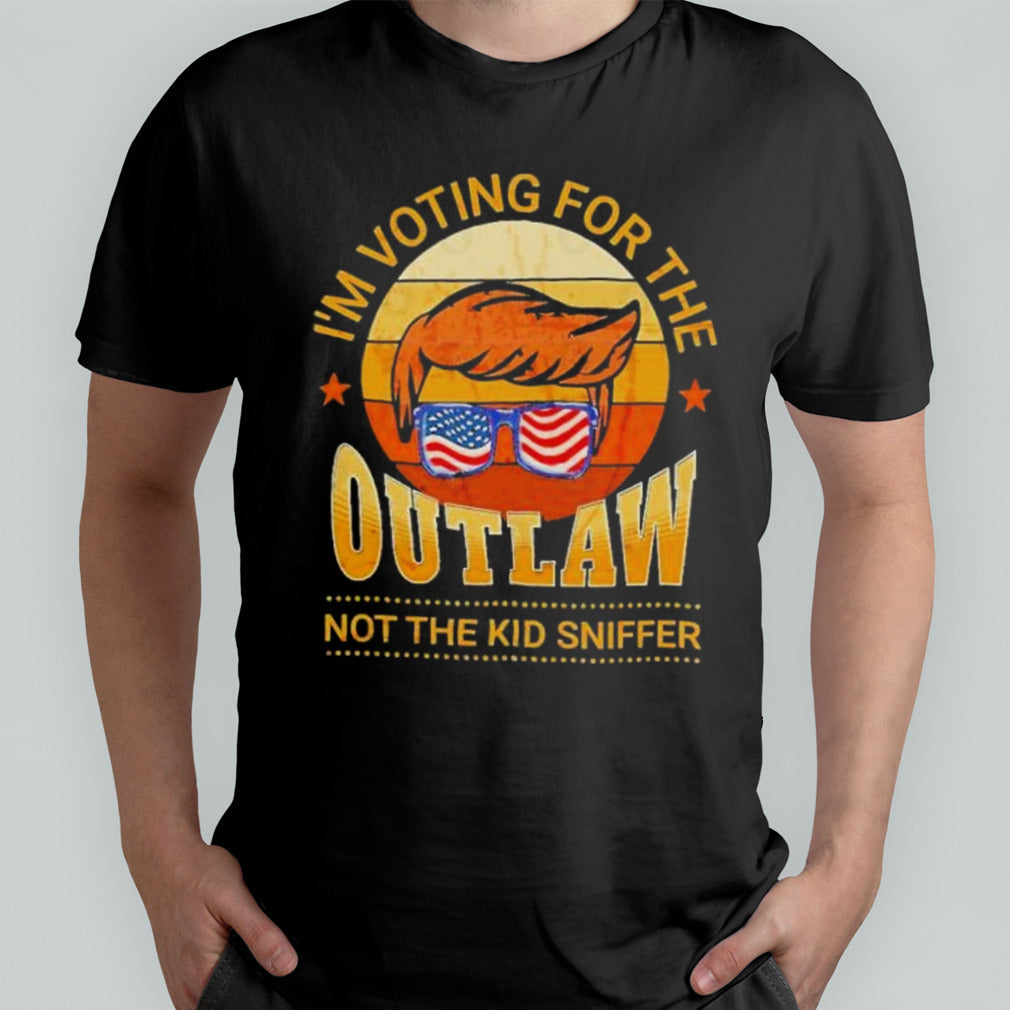 Iâ€™m voting for the outlaw not the kid sniffer â€“ trump 2024 vintage T-Shirt