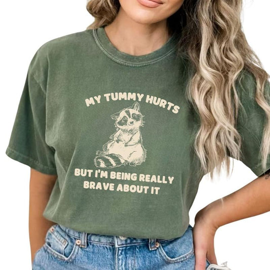 My Tummy Hurts but I'm Being Really Brave About It Shirt Vintage, Funny Meme Raccoon Shirt, Cute Raccoon Tee Retro, Trash Panda Shirt, Silly Cartoon Unhinged Graphic Tee, Casual Women's Tops, Comfy Cotton Fabric Oversized Tee, Relaxed Fit Chic Style