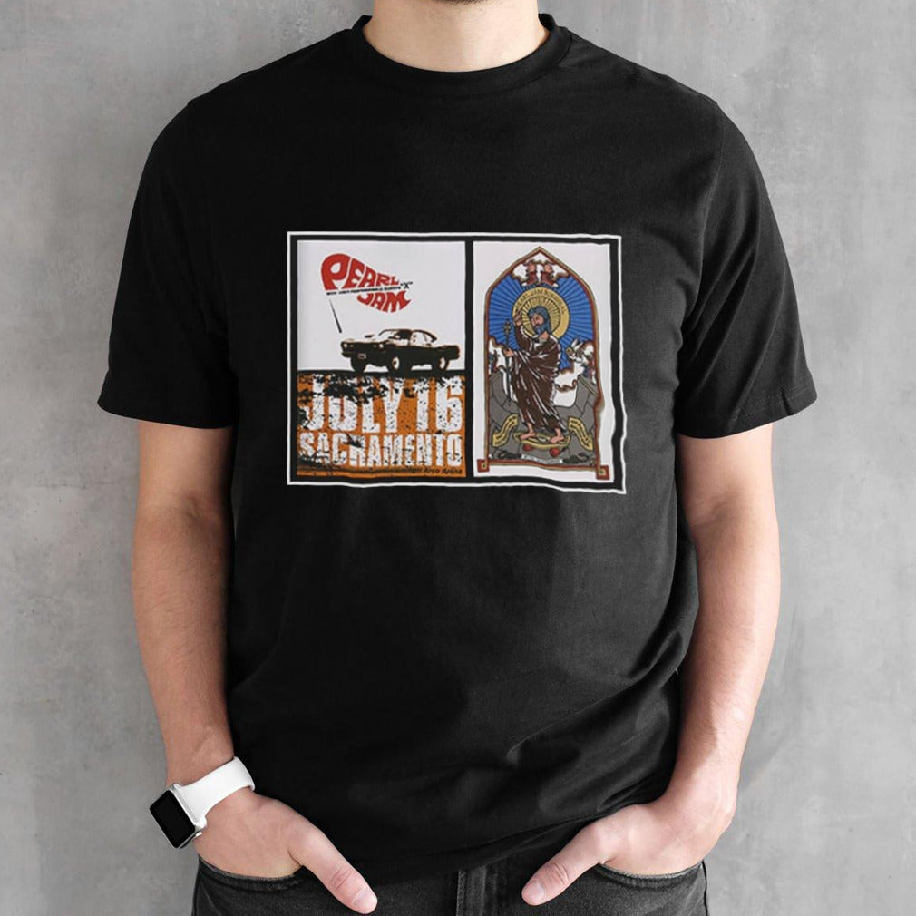 Old Pearl Jam Sacramento Posters Tomorrow Play At Golden 1 Center For Dark Matter World Tour 2024 Unisex T-Shirt