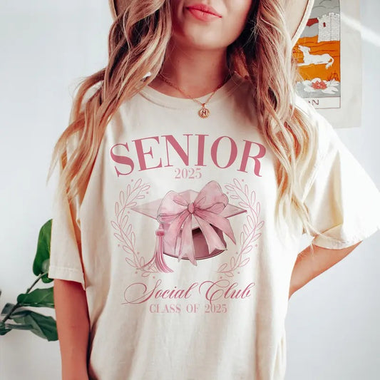 Senior 2025 T-Shirt - Coquette Pink Bow Class of 2025 Graduation Sweatshirt, High School University Graduation Clothing, Unisex Cotton Crewneck