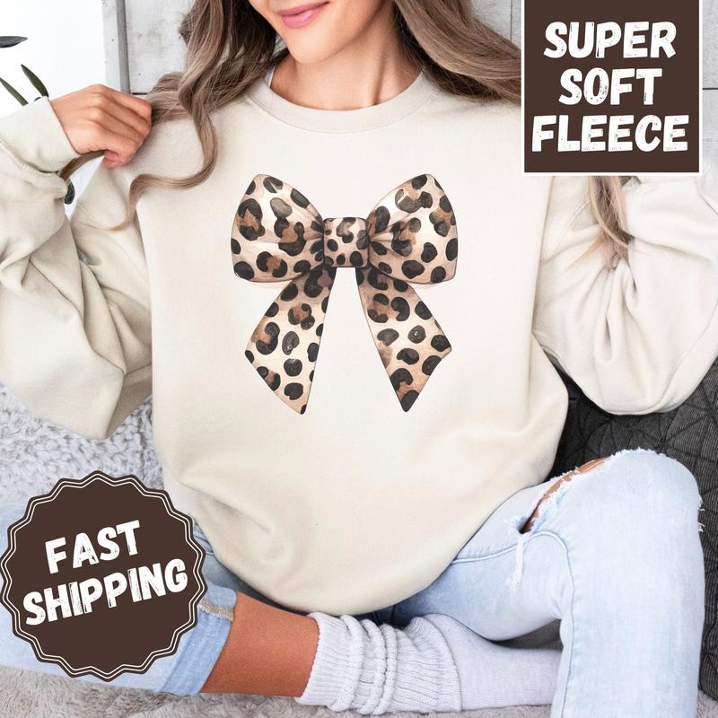 Leopard Bow Crewneck Sweatshirt, Womenswear Christmas Soft Printed Sweatshirt, Cozy Holiday Oversized Top Fleece Unisex