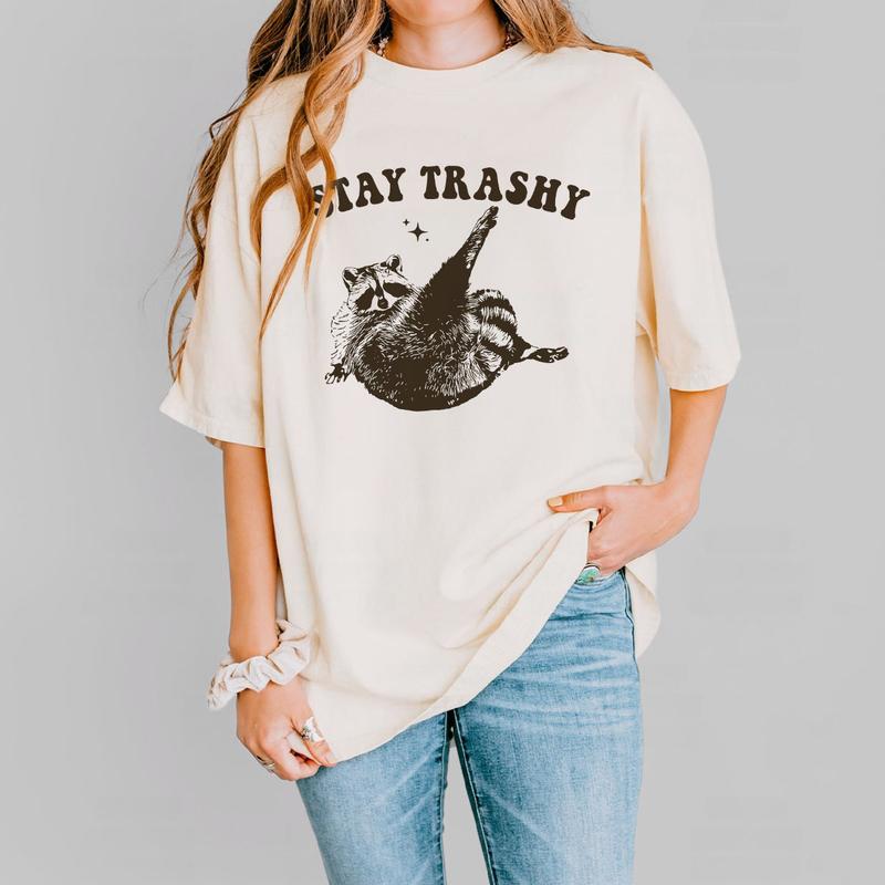 Stay Trashy Raccoon Graphic T-Shirt, Retro Unisex Adult T Shirt, Vintage Raccoon T-Shirt, Nostalgia Shirt, Relaxed Cotton Tees, Raccoon Lover Tee, Str