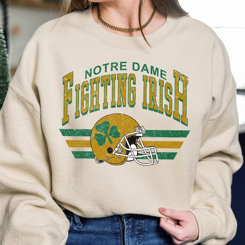 Notre Dame Fighting Irish Vintage Football NCAA Sweatshirt, Vintage University Of Notre Dame Sweatshirt, Unisex Vintage Sweatshirt NCAA, Classic Sport