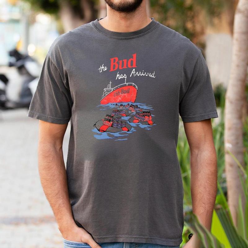 Budweiser 90s Ship T Shirt Shirt, Chic Comfort, Graphic Designs Menswear Top