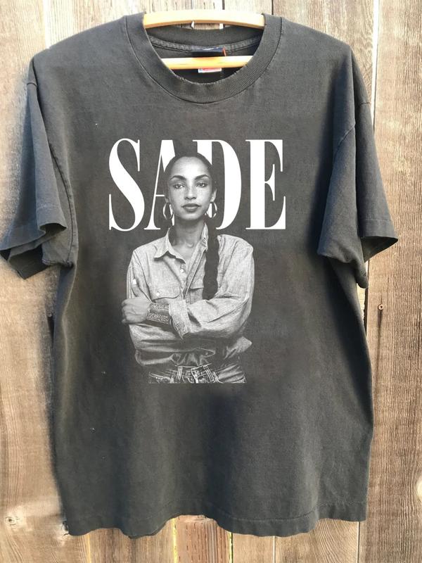 90s Vintage Sade Shirt, SADE Tour Crewneck Tshirt, Sade Pop Music Fan Shirt, Sade World Tour, Sade Pop Music Shirt, Sade Album Shirt, Sade Kiss of Lif