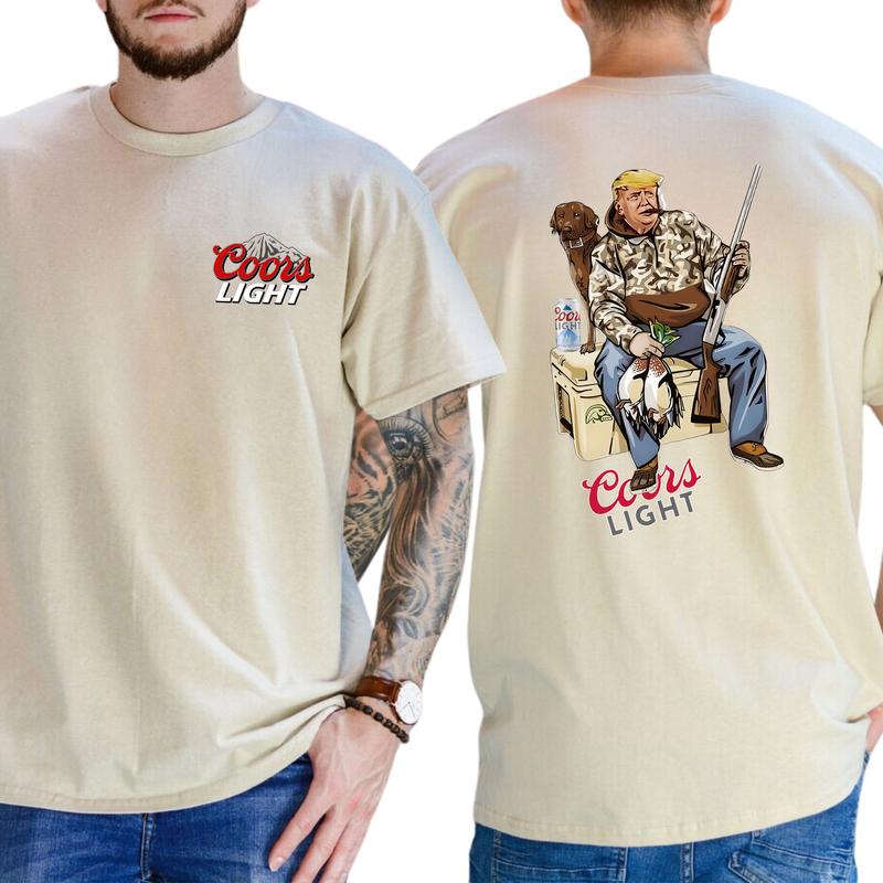 Camo Hunter Trummpp with Dog Coors Light Beer Shirt 2-Sided, Men's Hunting Graphic Tee, Drinking Shirt, Vintage Hunt Tops, Classic Casual Menswear Cotton Collar