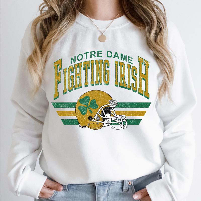 Notre Dame Fighting Irish Vintage Football NCAA Sweatshirt, Vintage University Of Notre Dame Sweatshirt, Unisex Vintage Sweatshirt NCAA, Classic Sport