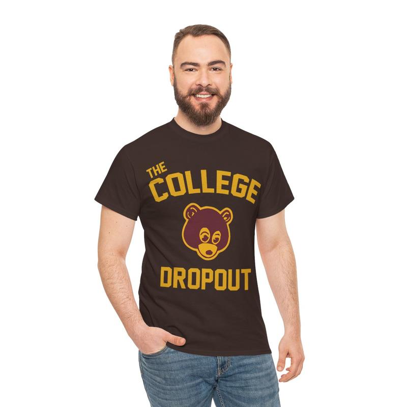 College Dropout Inspired Graphic Tee Menswear Retro Shirt T-Shirt Top Vintage Comfy Classic Cotton Casual Tshirt Streetwear