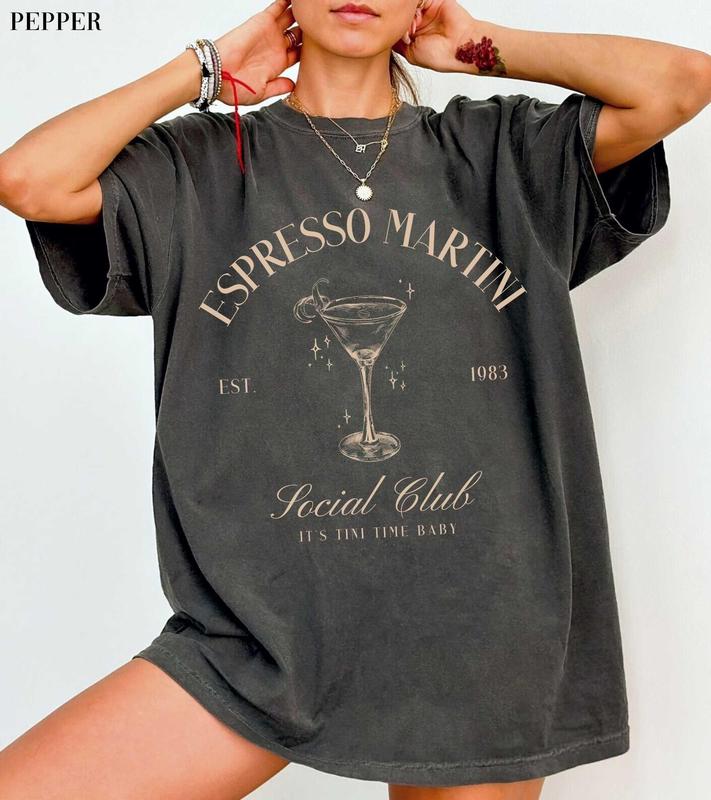 Espresso Martini Shirt Tini Time Crewneck Social Club Clothing Retro Signature Cocktail Funny Drinking Tee Girl Trip Clothing Colors Menswear Top Unde