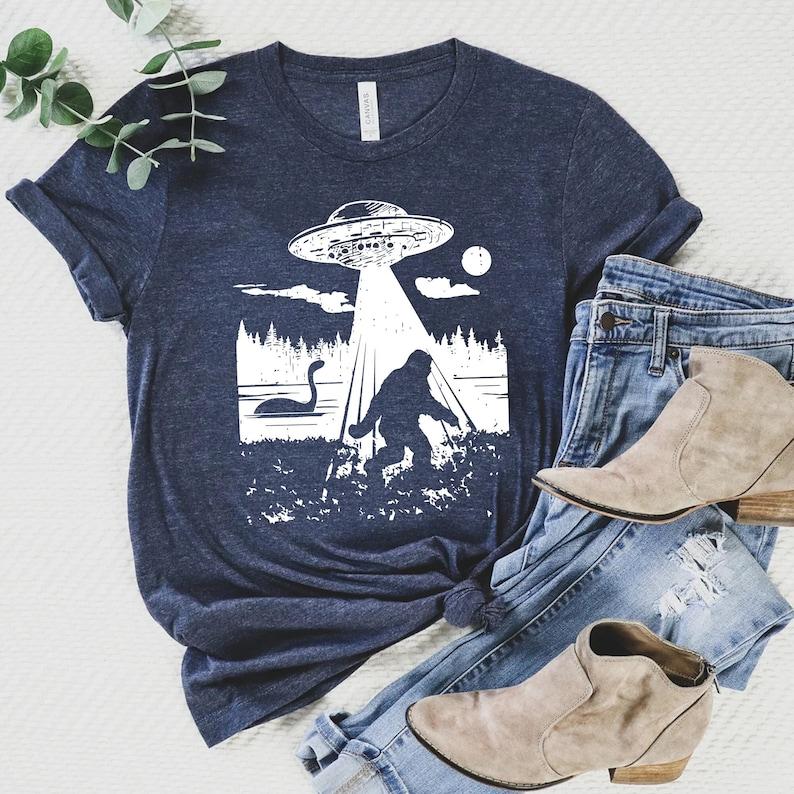 Bigfoot Shirt, Sasquatch , Funny Bigfoot Shirt, Loch Ness Monster Shirt, Ufo Alien Casual Collar Cotton Fabric Menswear Soft