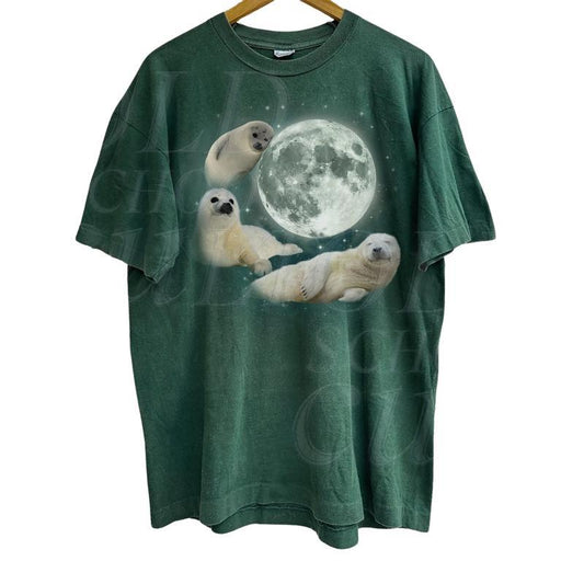 Three Baby Seal Vintage Graphic T-shirts, Retro Sea Dog Moon Tshirt, Relaxed Washed Unisex Adult Tee, Seal Lovers, Cute Sea Dog Tee Menswear Top Underwear Streetwear