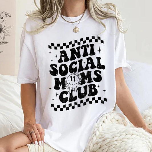 Anti Social Moms Club Vintage Tees, Antisocial Mom Vintage Graphic Tee Women, Mom Life Unhinged Shirts, Adult Humor Mama T-shirts For Women, Shirts Fo