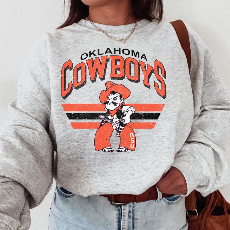 47. Oklahoma State Cowboys Vintage NCAA Sweatshirt, University Team Apparel Gift, Classic Sportswear for Football Fans