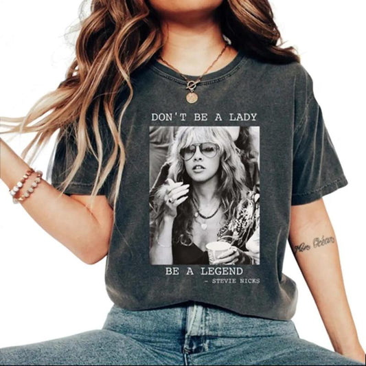 Don't Be a Lady Be a Legend Stevie Niks, Stevie Niks Shirt, Stevi Shirt Fan Gifts, Fleetwood Mac Shirt, Unisex Cotton Shirt For Men And Women