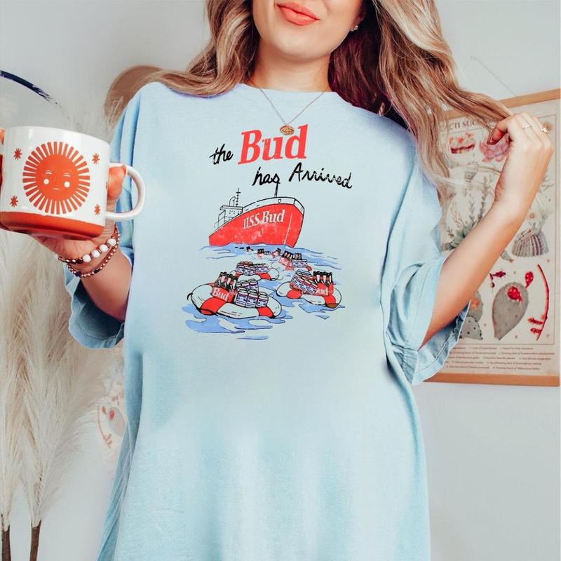 Budweiser 90s Ship T Shirt Shirt, Chic Comfort, Graphic Designs Menswear Top