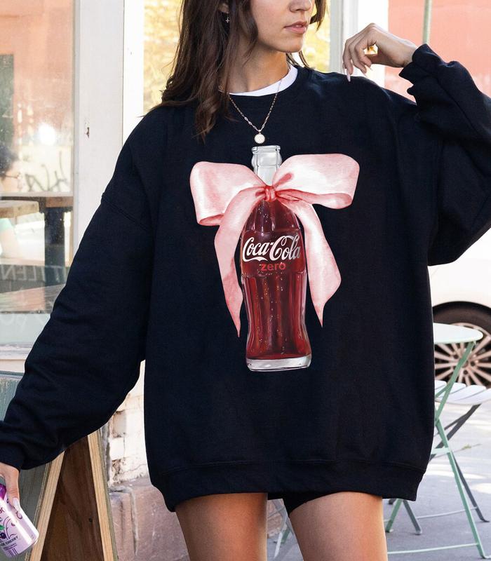 Co ca Cola Zero Pink Bow Sweatshirt, Co ca Cola Shirt, Coke Zero Crewneck, Co ca Cola Zero Lover, Coke Lover Sweater, Diet Coke Trending, Diet Coke Be