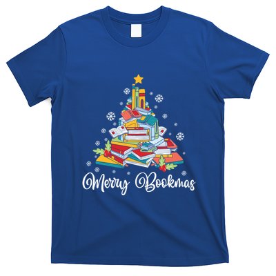 Merry Bookmas Books Pine Tree Funny Reading Lover Christmas Gift T-Shirt
